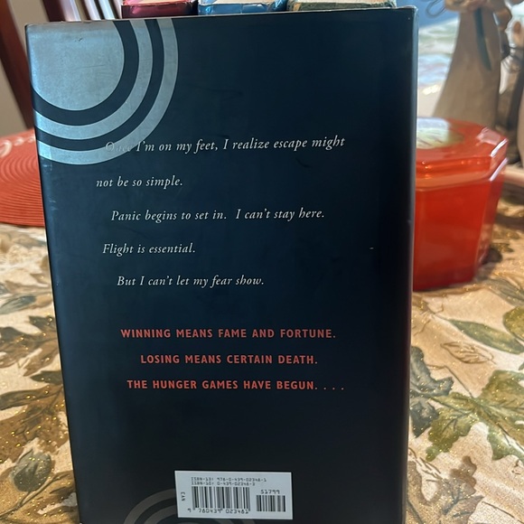 Hunger Games Book Set 1 2 3 4 Book Hardcover Fiction - Picture 4 of 17